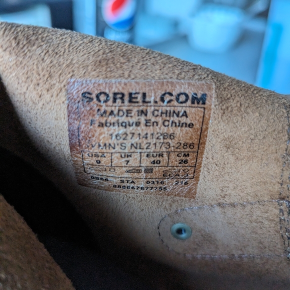 Sorel all Leather Wedged Booties - Picture 5 of 5